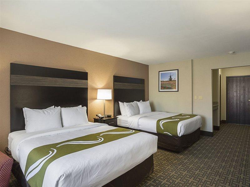 Quality Inn & Suites Holland Kültér fotó
