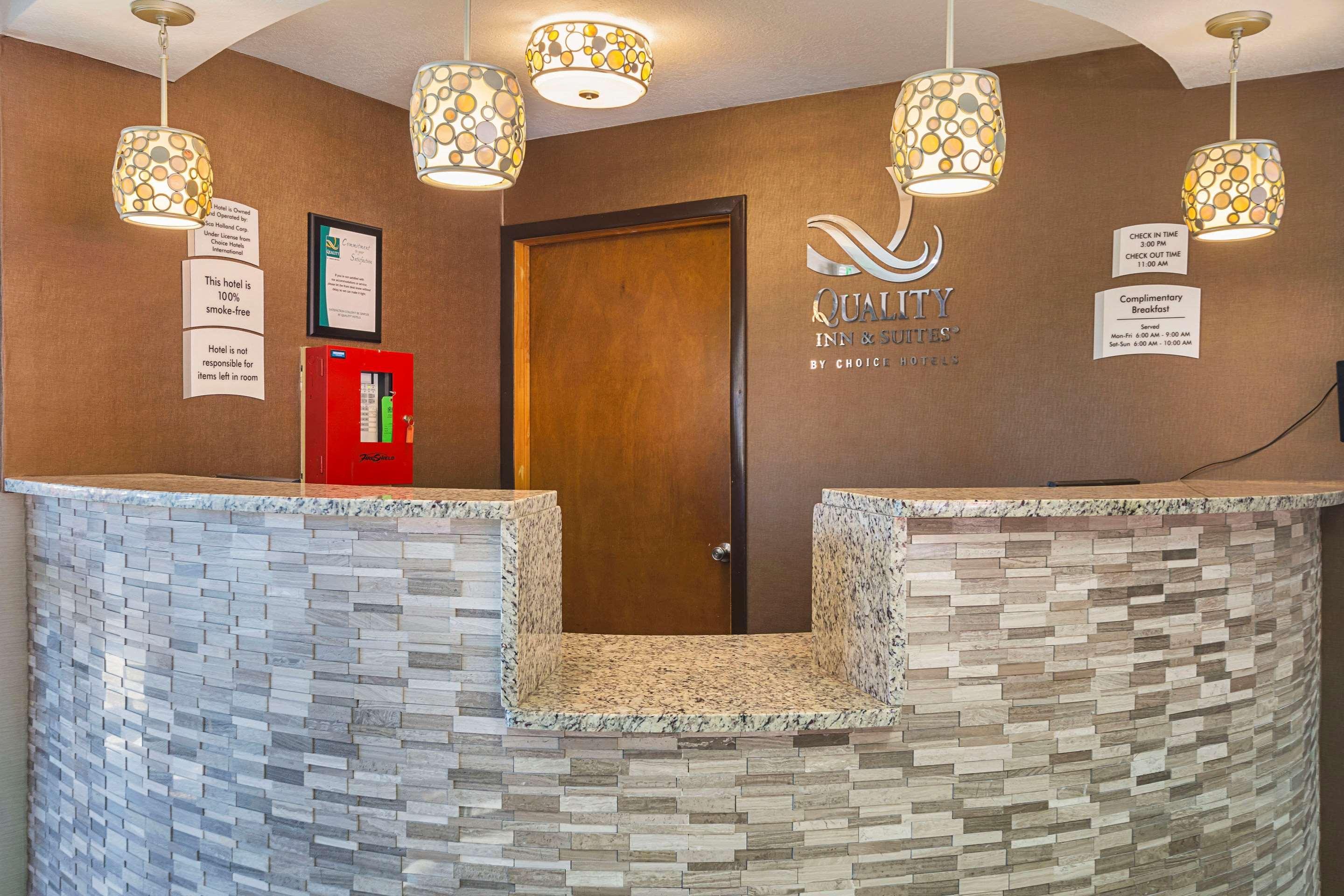 Quality Inn & Suites Holland Kültér fotó