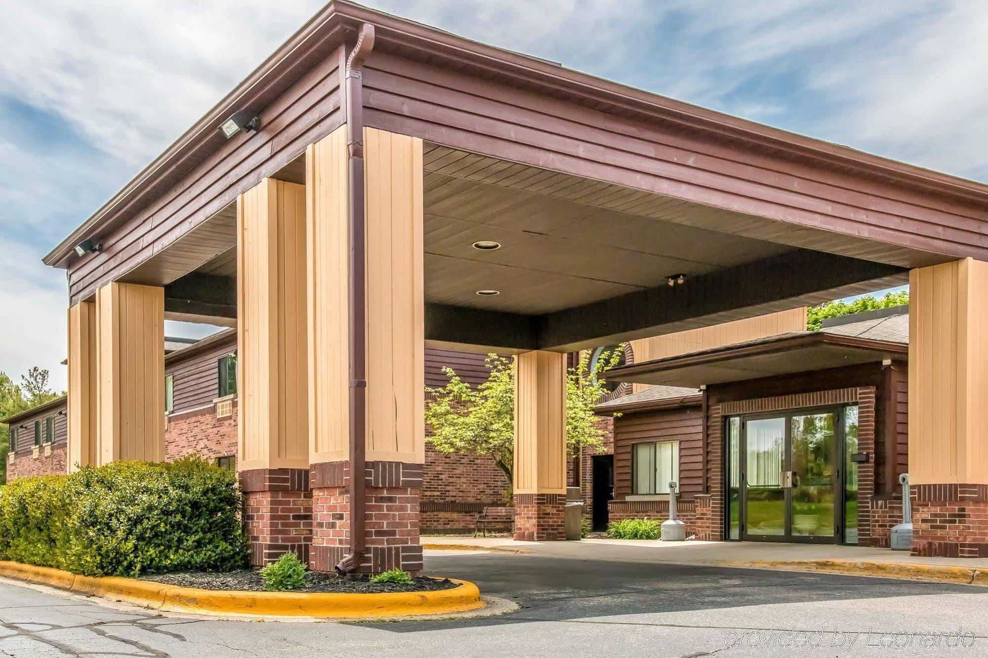 Quality Inn & Suites Holland Kültér fotó